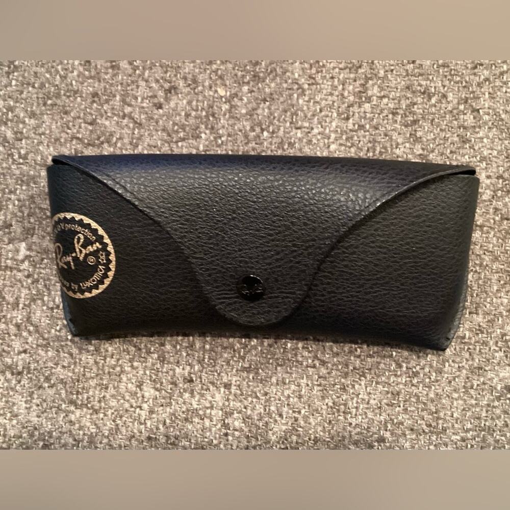 Ray-Ban Eyeglass Case & Cleaning Cloth NWOT